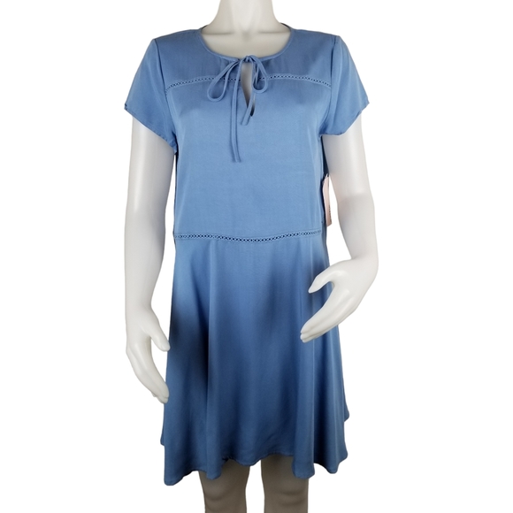 JustFab Shift Dress Eyelet Details NWT - Picture 1 of 9